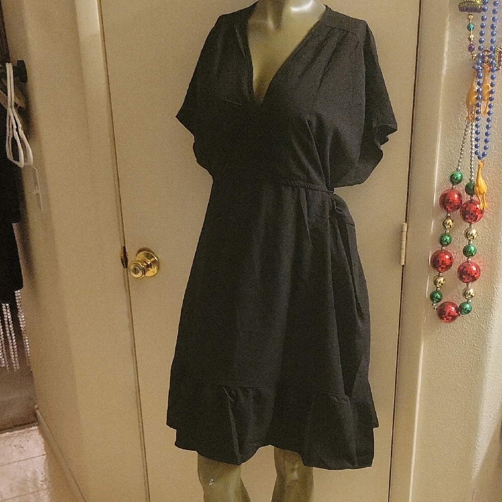 Chic Black Midi Dress